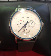 Load image into Gallery viewer, Pre-owned  Ted Baker TE50623001 Men's 42mm Silver Tone Ivory Dial Leather Strap Watch