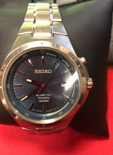 Load image into Gallery viewer, Pre-owned Seiko SKA729 Men's 43mm Kinetic Titanium Blue Dial 5''