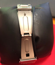 Load image into Gallery viewer, Pre-owned Seiko SKA729 Men's 43mm Kinetic Titanium Blue Dial 5''