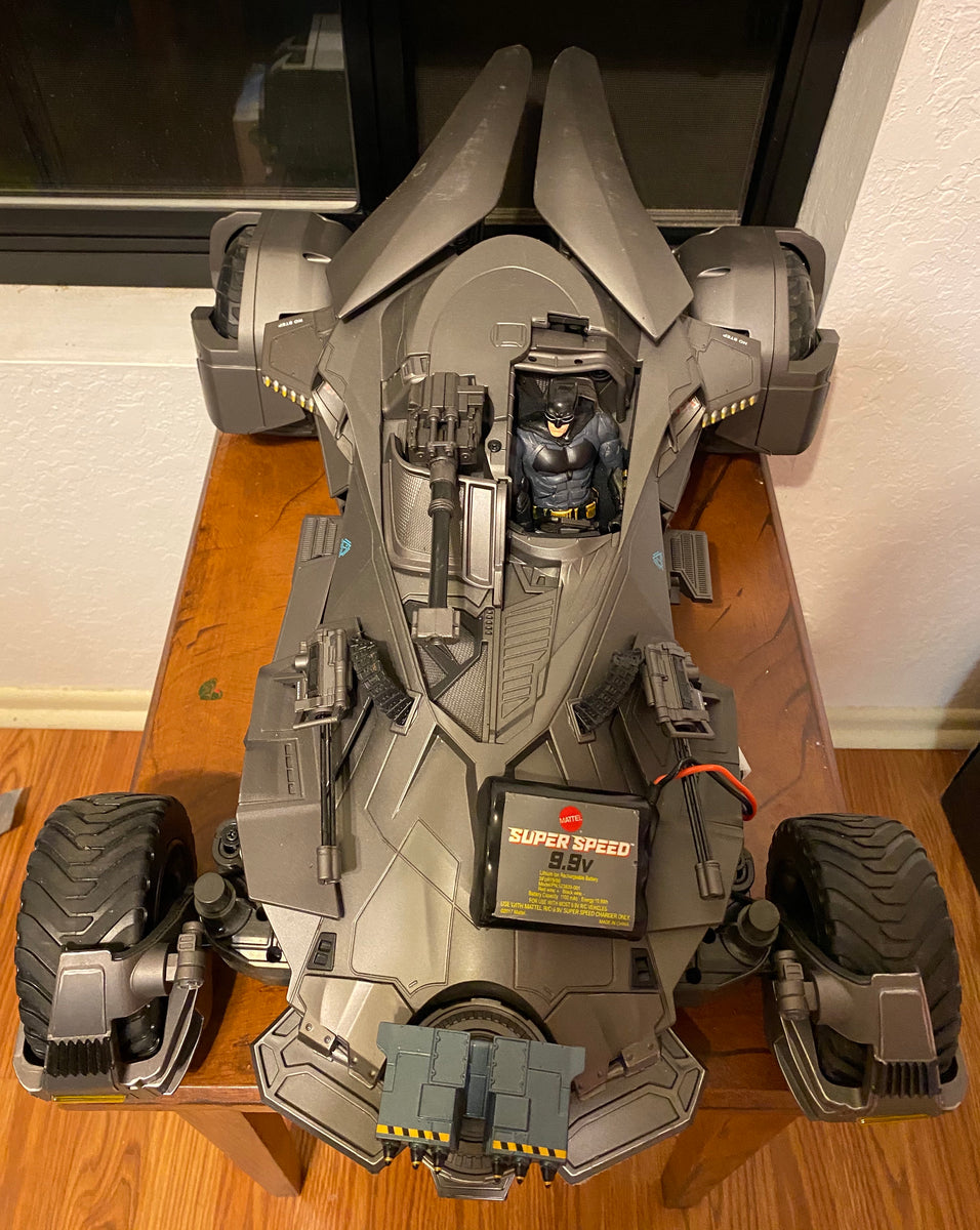 Mattel 2024 ultimate batmobile