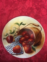 Load image into Gallery viewer, Apple Fruit Plate 8&#39;&#39;