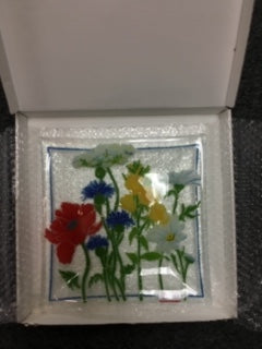 Peggy Karr Flower Plate New 9''