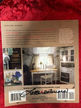 Load image into Gallery viewer, Pre-owned. The Smart Approach to Country Decorating.