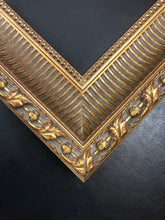 Load image into Gallery viewer, Antique gold luxury classic 4.1/2&quot; fancy Ornate  Wood Picture Frame