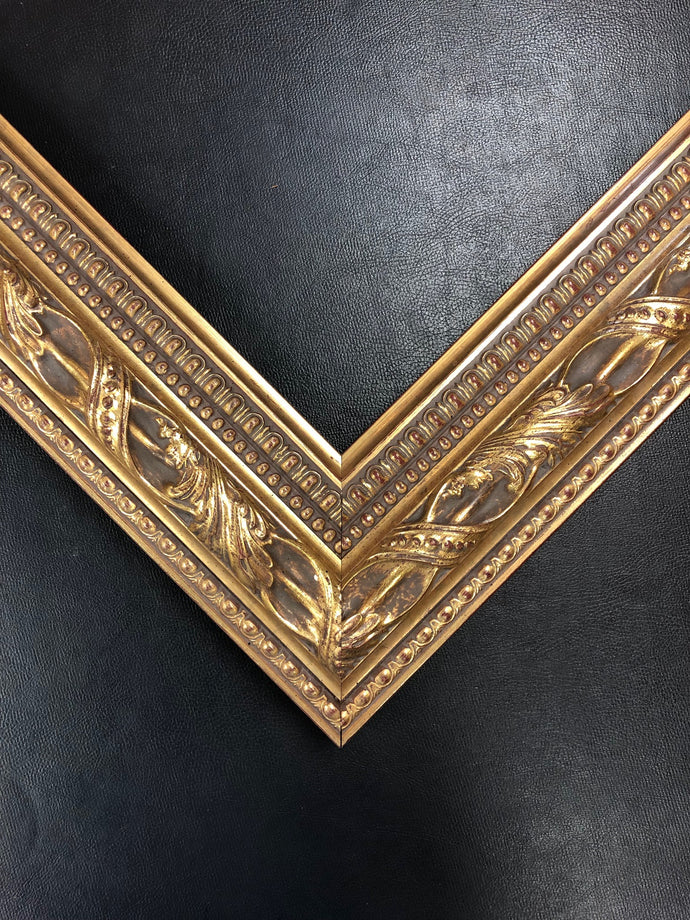 Antique gold luxury classic 3.3/4