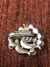 Load image into Gallery viewer, TRIFARI Vintage Jewelry Brooch and airing with a box pri-owned