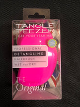 Load image into Gallery viewer, Tangle Teezer Professional Detangling hairbrush wet and dry limited audition