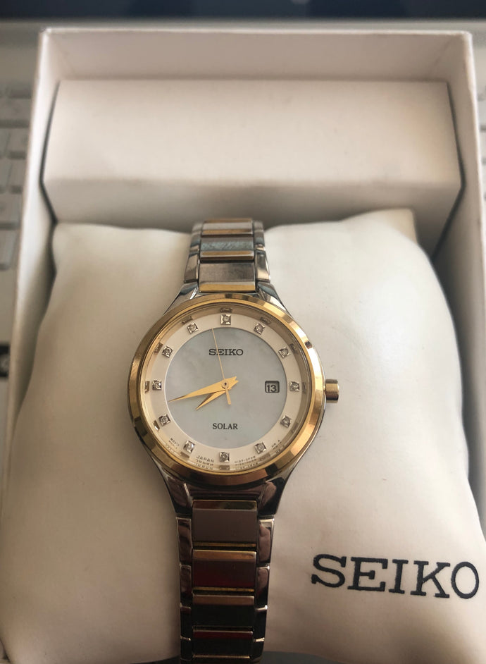 Pre-owned Seiko SUT318 Solar V137-OCNO Diamond Accent Dual-Tone free shipping