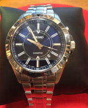 Load image into Gallery viewer, Pre-owned Seiko Men SKA703 Kinetic Stainless Steel Blue Analog Automatic