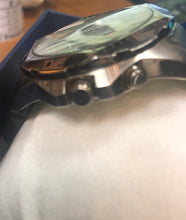 Load image into Gallery viewer, Pre-owned Casio MTD1080-8AWC 3 Hand Diver Analog Super Illuminator