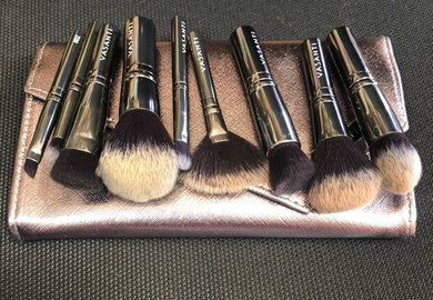 Vasanti 9 Piece Stubby Brush Set Pre-owned