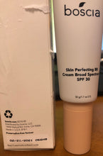 Load image into Gallery viewer, BOSCIA Skin Perfecting BB Cream Broad Spectrum SPF 30 VENICE TONE PRE-OWNED IN BOX