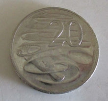 Load image into Gallery viewer, 2009 - Swimming Platypus - Australian Twenty / 20 Cent Coin - Circulated