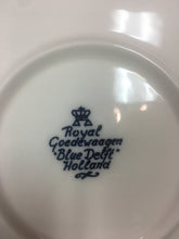 Load image into Gallery viewer, Royal Goedewaagen Blue Delft Plate,Inaugural Cruise of HOLLAND AMERICA Noordam