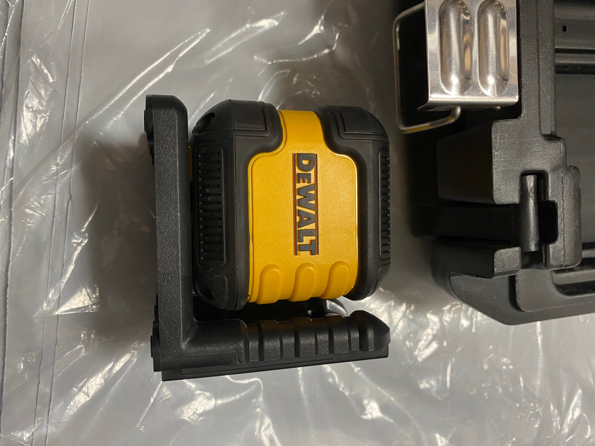 DEWALT DW08802 RED CROSS LINE LASER LEVEL Custom Framing Gallery