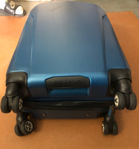 New other Ricardo Suitcase luggage hard shell Color blue 19”x20”