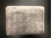 Load image into Gallery viewer, Monte And Jardin Luxury Velvet Throw 60x80in Grey