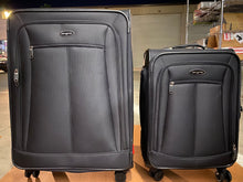 Load image into Gallery viewer, Pre owned Samsonite Dual 360 2 Piece Spinner Set Black