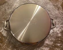 Load image into Gallery viewer, New OB Masterclad Pro Series Plus TI-3 12" Covered Roaster Pot\Pan
