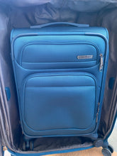 Load image into Gallery viewer, Pre owned Samsonite Epsilon NXT 2-piece Softside Spinner Luggage Set 27”&amp; 20” Blue