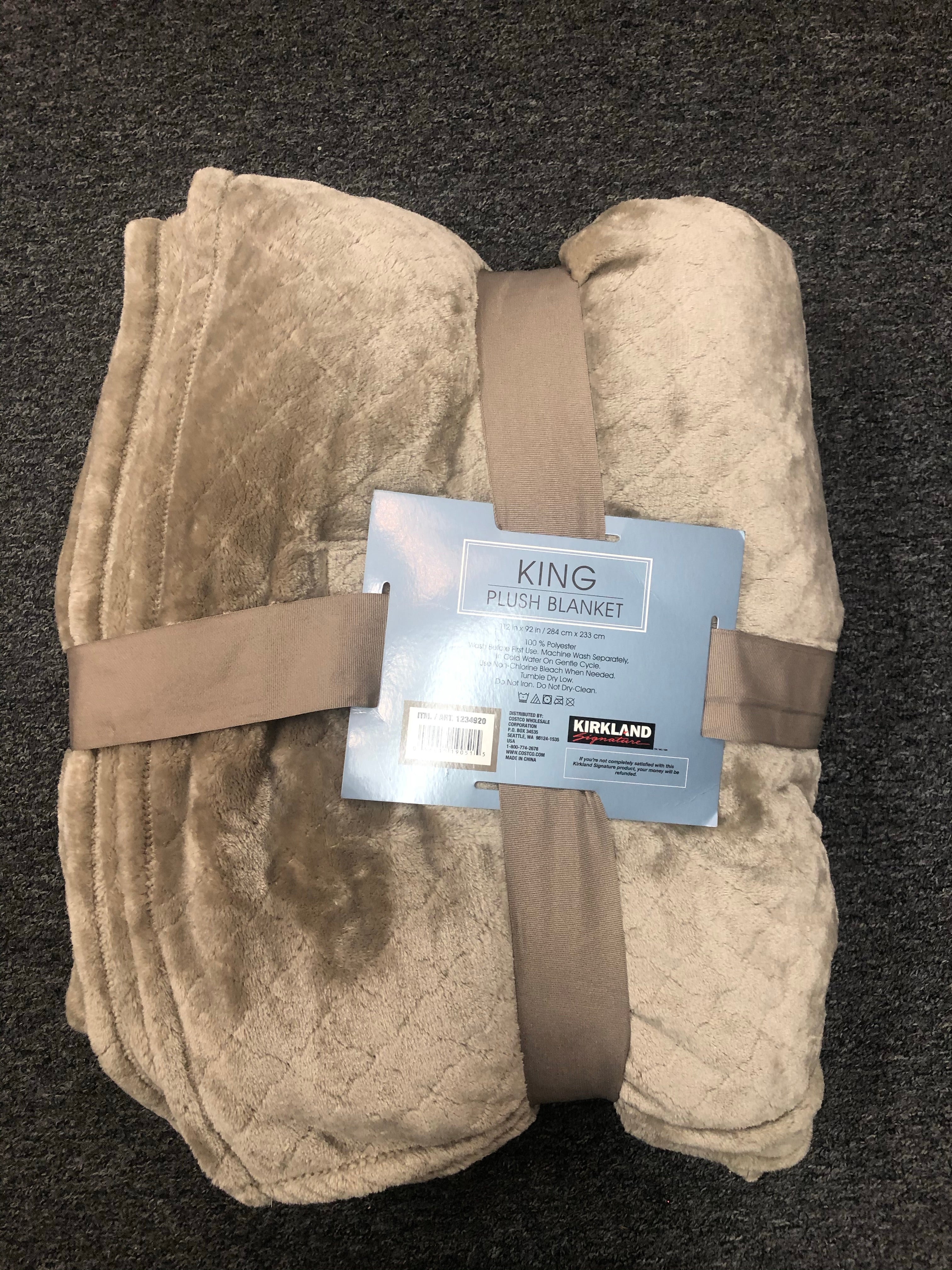 Kirkland king plush blanket hot sale