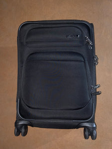 Like New Samsonite Insignis Carry-On Expandable Spinner