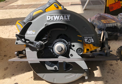 New open box Dewalt DCS578X1 60V 7-1/4