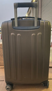 New other Ricardo Anaheim 20" Hardside Carry-On Spinner