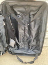 Load image into Gallery viewer, Pre Owned Samsonite Grey Suitcase Luggage