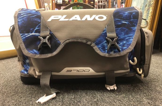 camo plano tackle bag Military Warrior Support 3700 3114702 and a grip base Brand new Plano B-Series Tackle