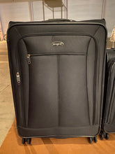 Load image into Gallery viewer, Pre owned Samsonite Dual 360 2 Piece Spinner Set Black