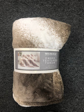 Load image into Gallery viewer, New Mon Chateau Honeycomb Ombre Throw, Tan, 60" x 70"