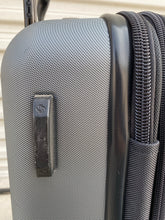 Load image into Gallery viewer, Pre Owned Samsonite Grey Suitcase Luggage