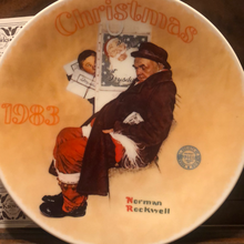 Load image into Gallery viewer, Knowles Norman Rockwell Christmas Plate Santa in the subway 1983