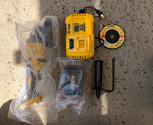 Load image into Gallery viewer, New DEWALT DCG414T1 FLEXVOLT 60V Lithium-Ion Cordless 4-1/2&quot; Angle Grinder Kit