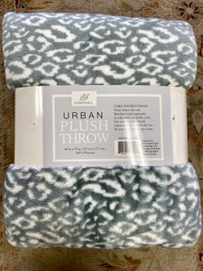 Life Comfort Urban Plush Throw 60 in X 70 in